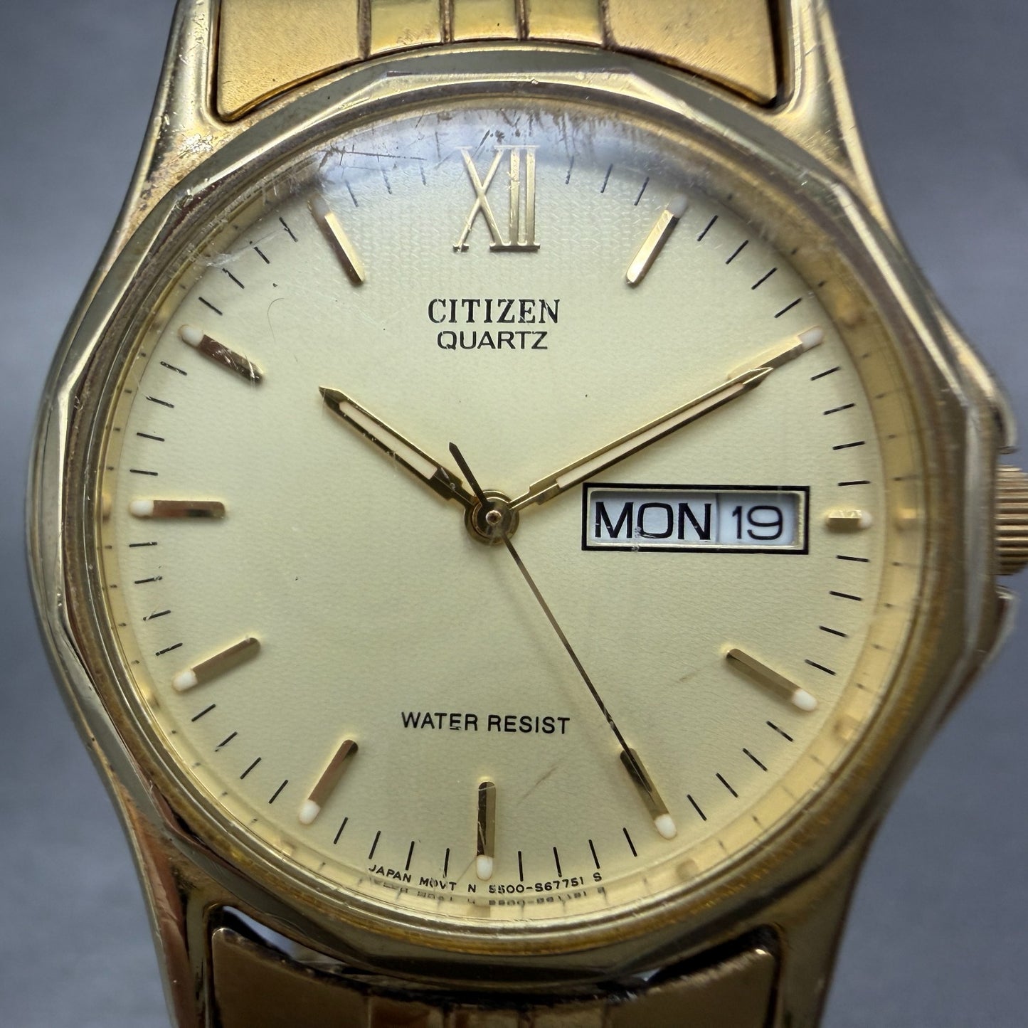 Citizen Watch Men 34mm Champagne Dial Gold Tone Daydate 5500-S24485 New Battey1