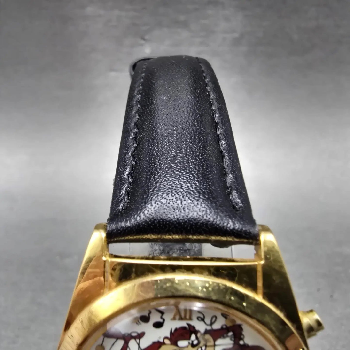 Armitron Tasmanian Devil Watch Men 32mm White Dial Gold Tone Musical New battery4