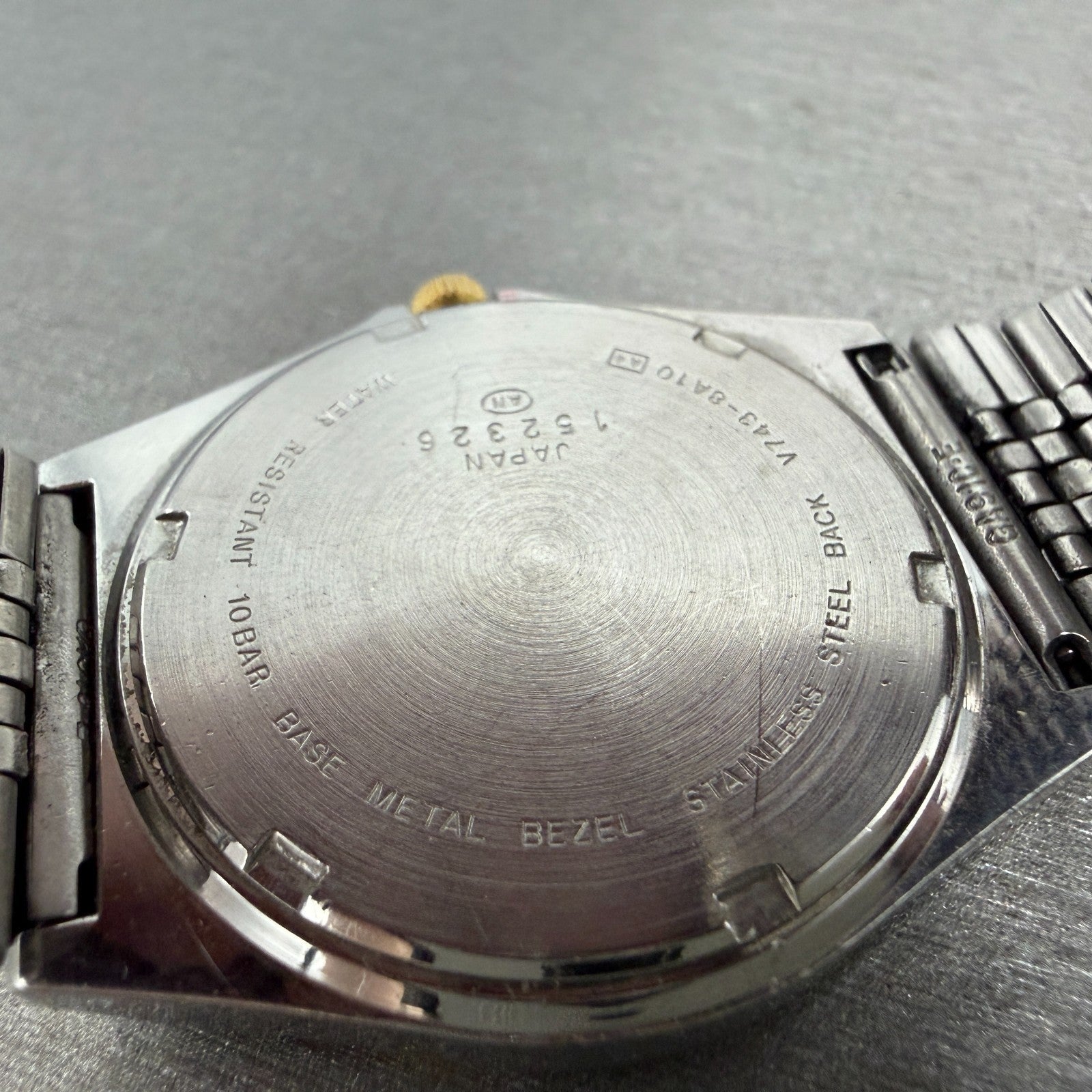 Seiko Alba Watch Men 35mm Champagne Dial Two Tone Daydate V743-8A10 New Battery29