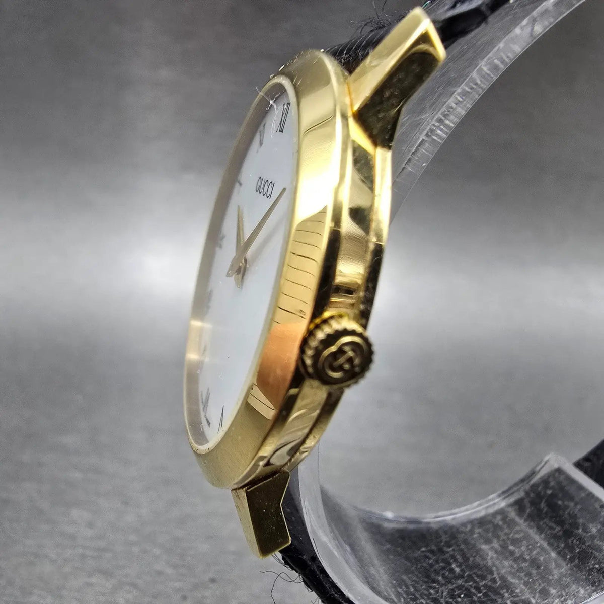 Gucci 2200M Watch Men 32mm White Dial Gold Plated Round New Battery VTG Roman2