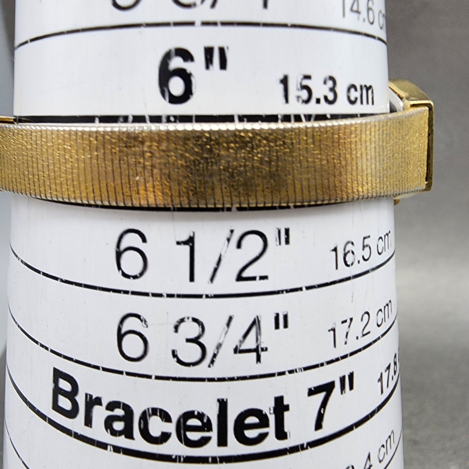 Seiko Watch Women 16mm Champagne Dial Gold Tone Round 2C205300 New Battery10