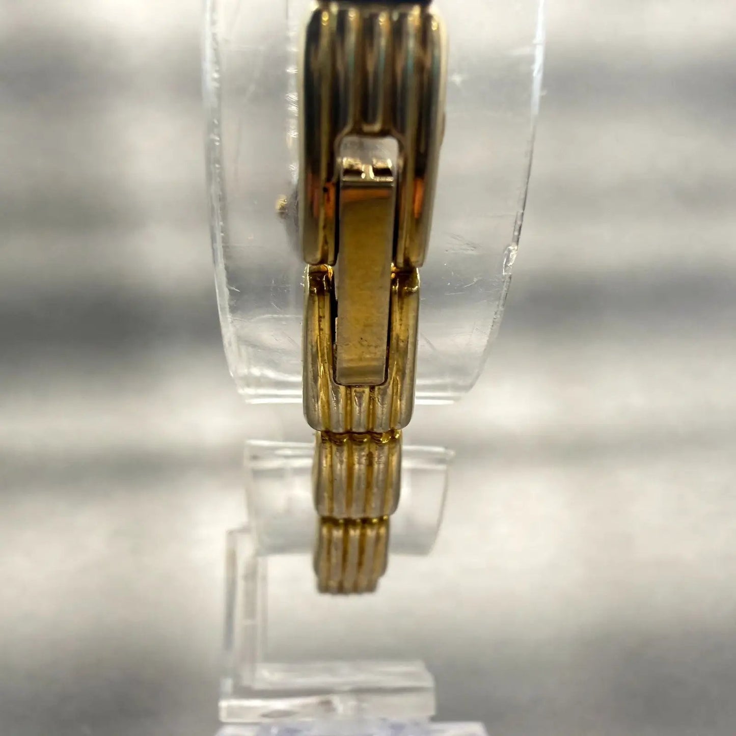 Citizen Watch Women 17mm Champagne Dial Gold Tone Oval 5920-S64291 New Battery7