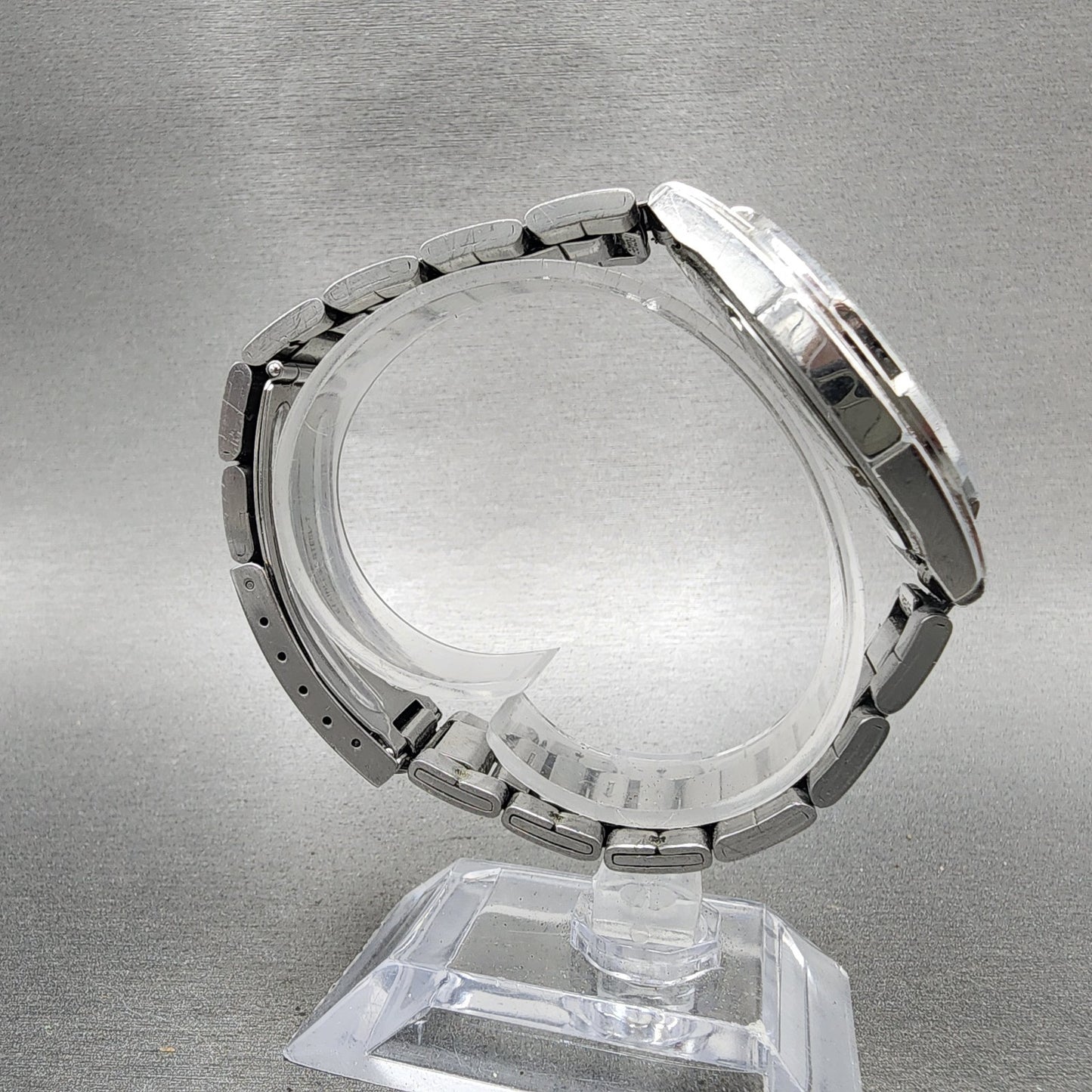 Seiko Alba Watch Men 39mm White Dial Silver Tone Date V7320S00 New Battery8