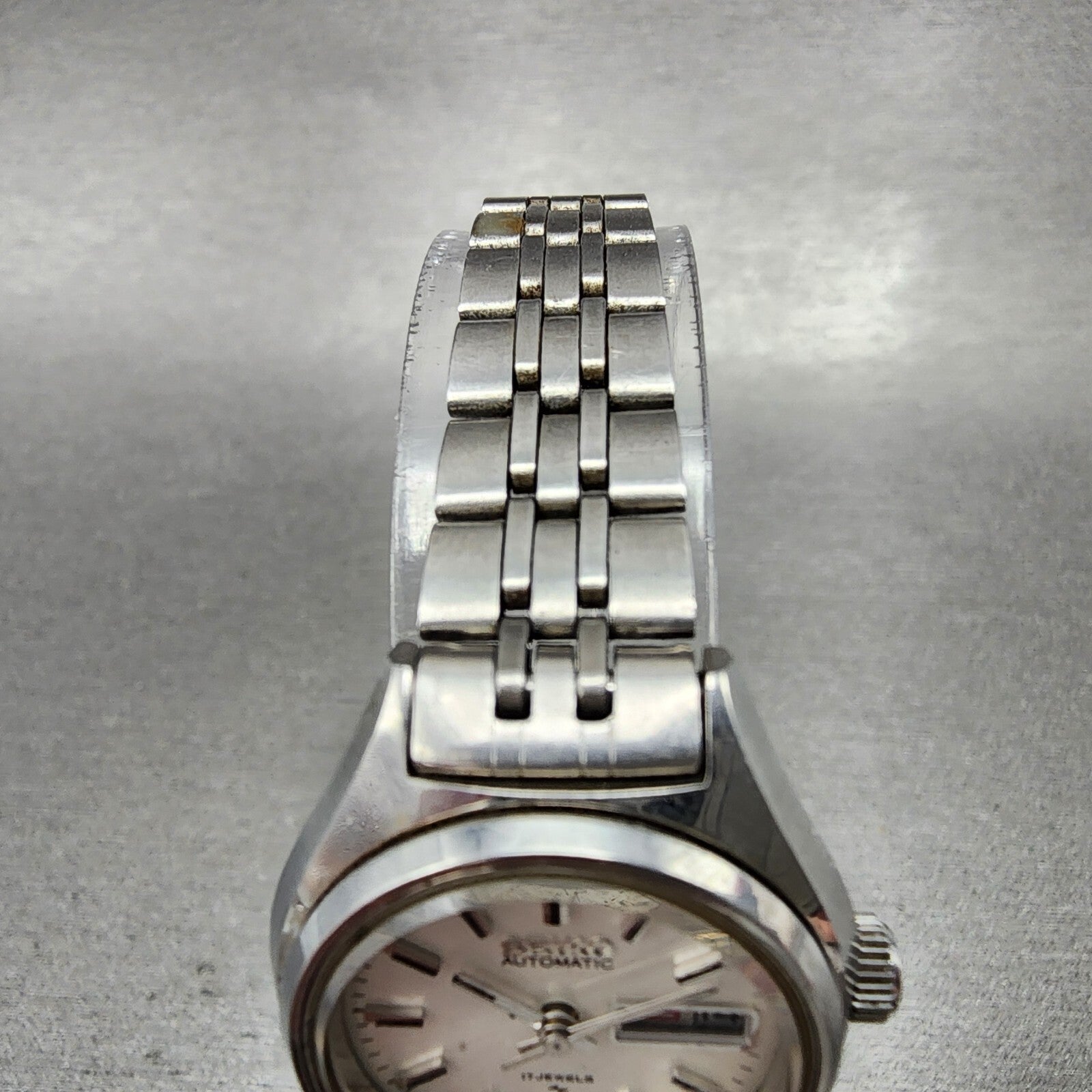 Seiko Automatic Watch Women 25mm White Dial silver Tone Round Daydate 220604804