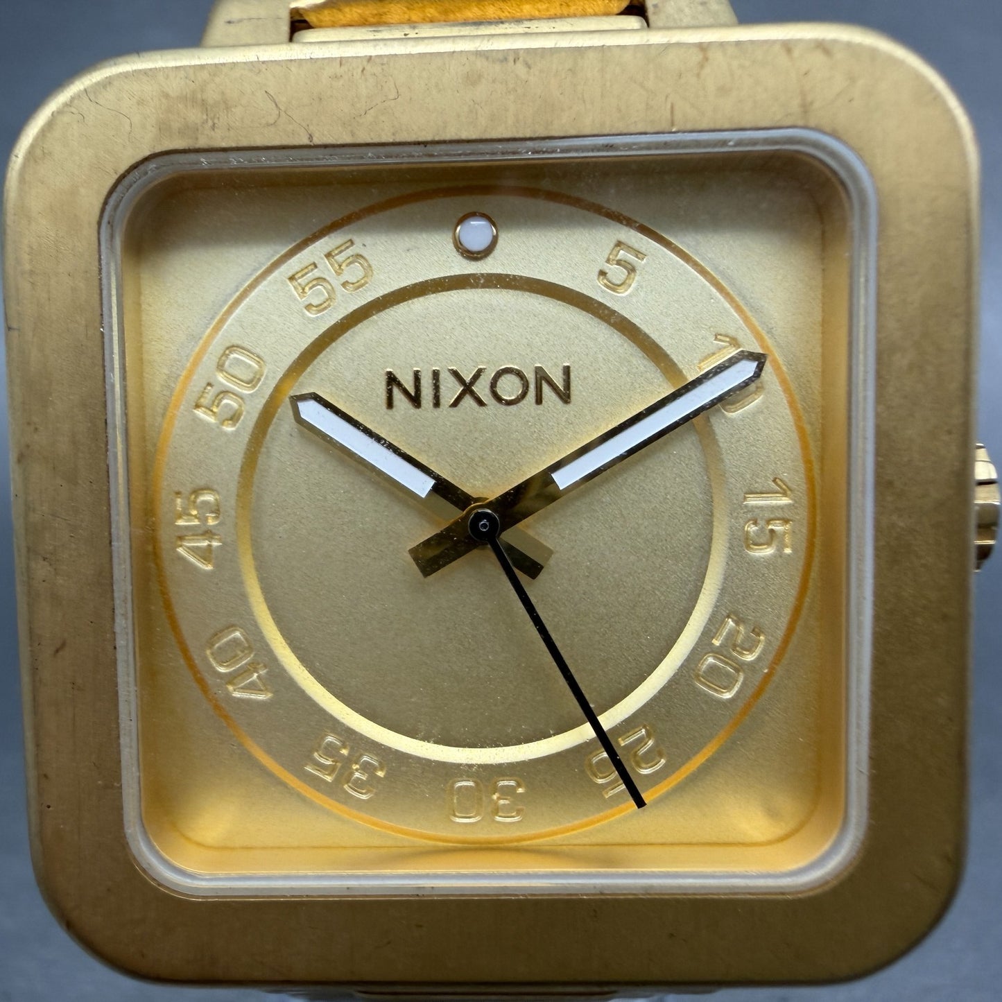 Nixon The Riot Watch Men 36mm Gold Dial Gold Tone Square New Battery1