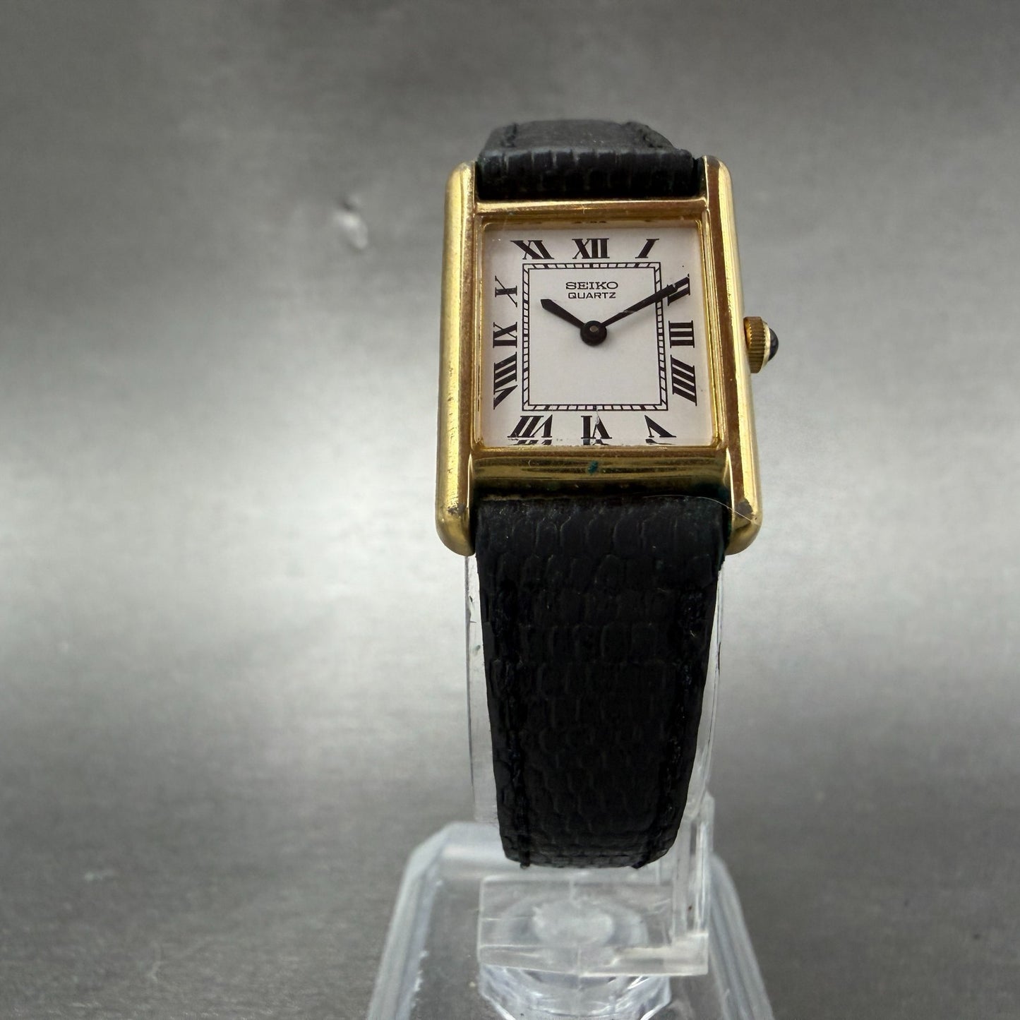 Seiko Tank watch Women 18mm White Dial Gold Tone Rectangle 2Y00-5470 New Battery5