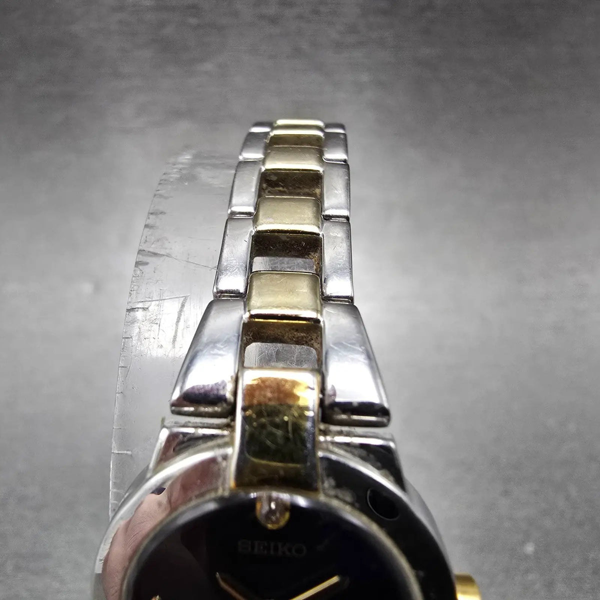 Seiko Watch Women 20mm Blue Dial Two Tone Round Vintage 1N00-0GM0 New Battery JP4