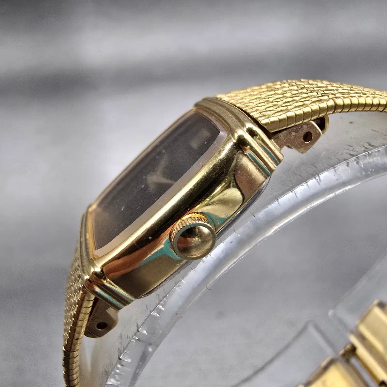 Seiko Watch Women 15mm Black Dial Gold Tone Rectangle 4N00-5060 New Battery VTG2