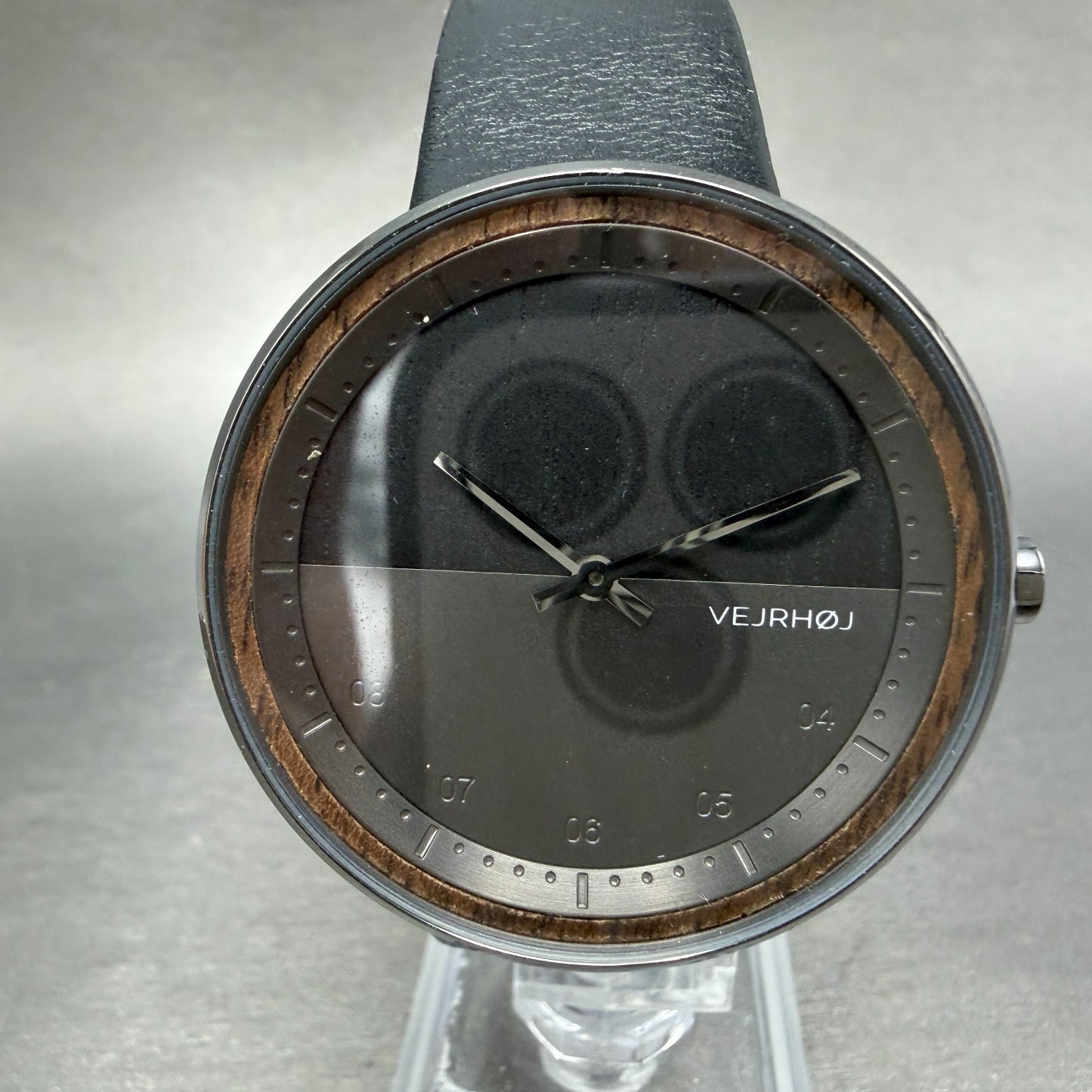 Vejrhoj Wood Watch Men 40mm Black Dial Black Tone Round New Battery1