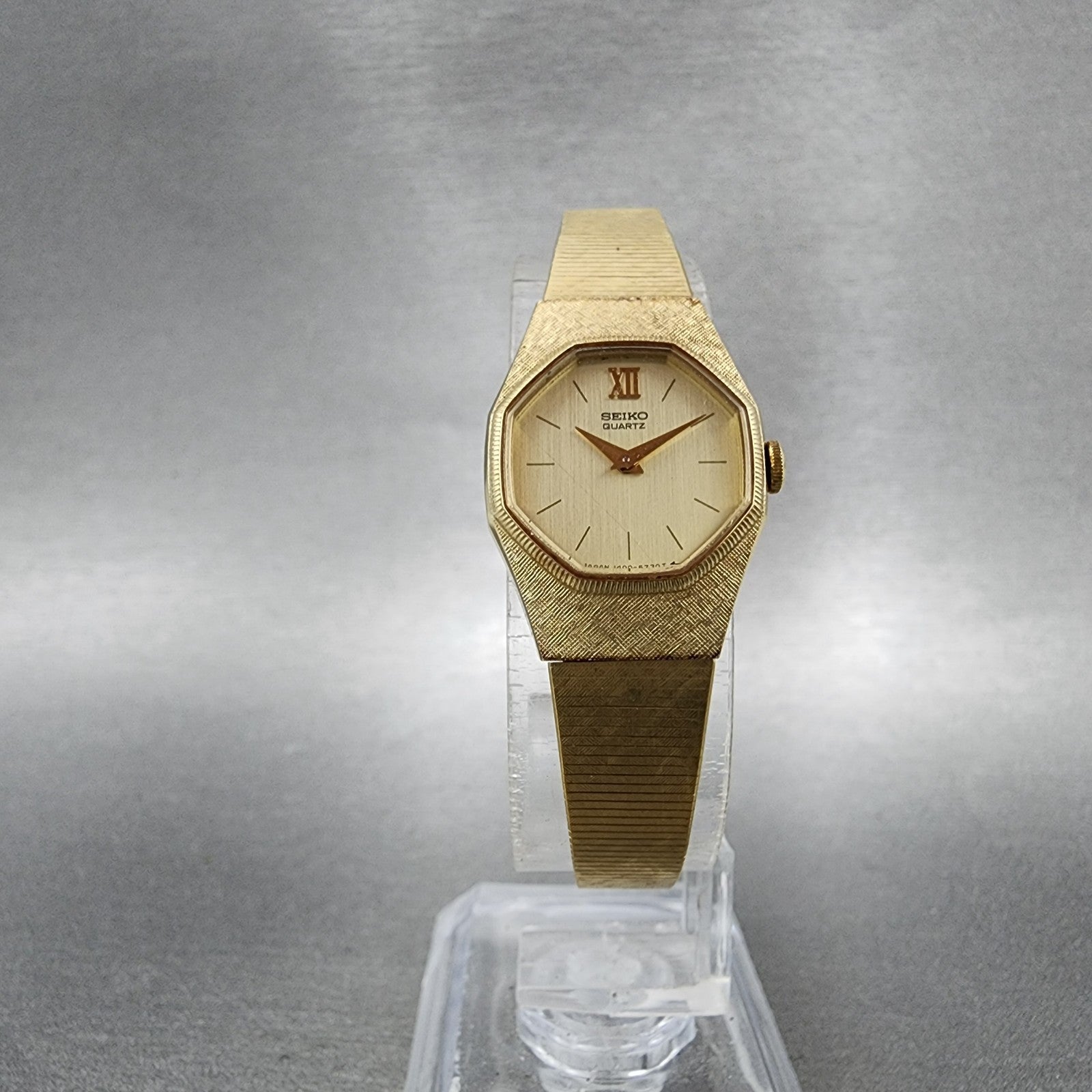 Seiko Watch Women 18mm Champagne Dial Gold Tone Round 14008019 New Battery5