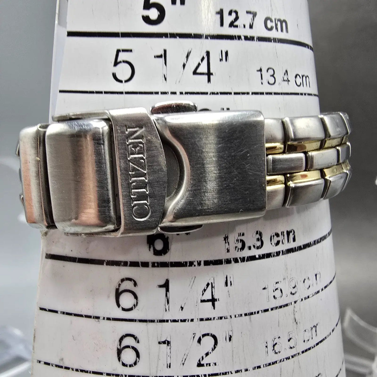 Citizen Eco-Drive Watch Women 25mm Silver Dial Two Tone Date Round Works E010 jp10