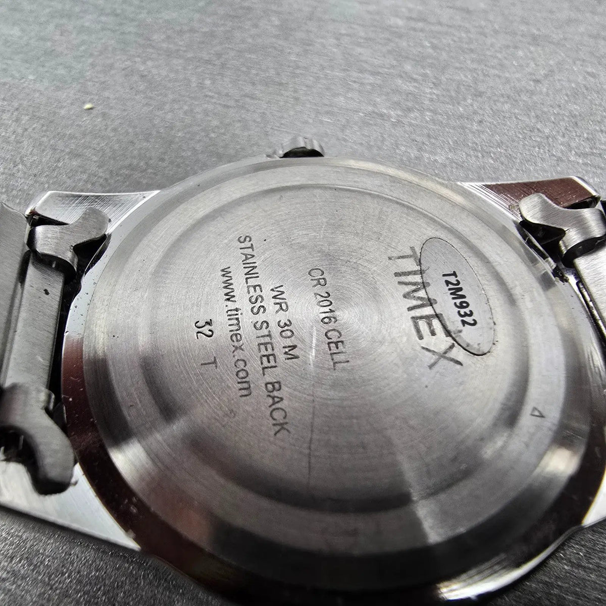 Timex South Street Sport Watch Men 36mm Black Dial Steel Daydate T2M932 New Bat810