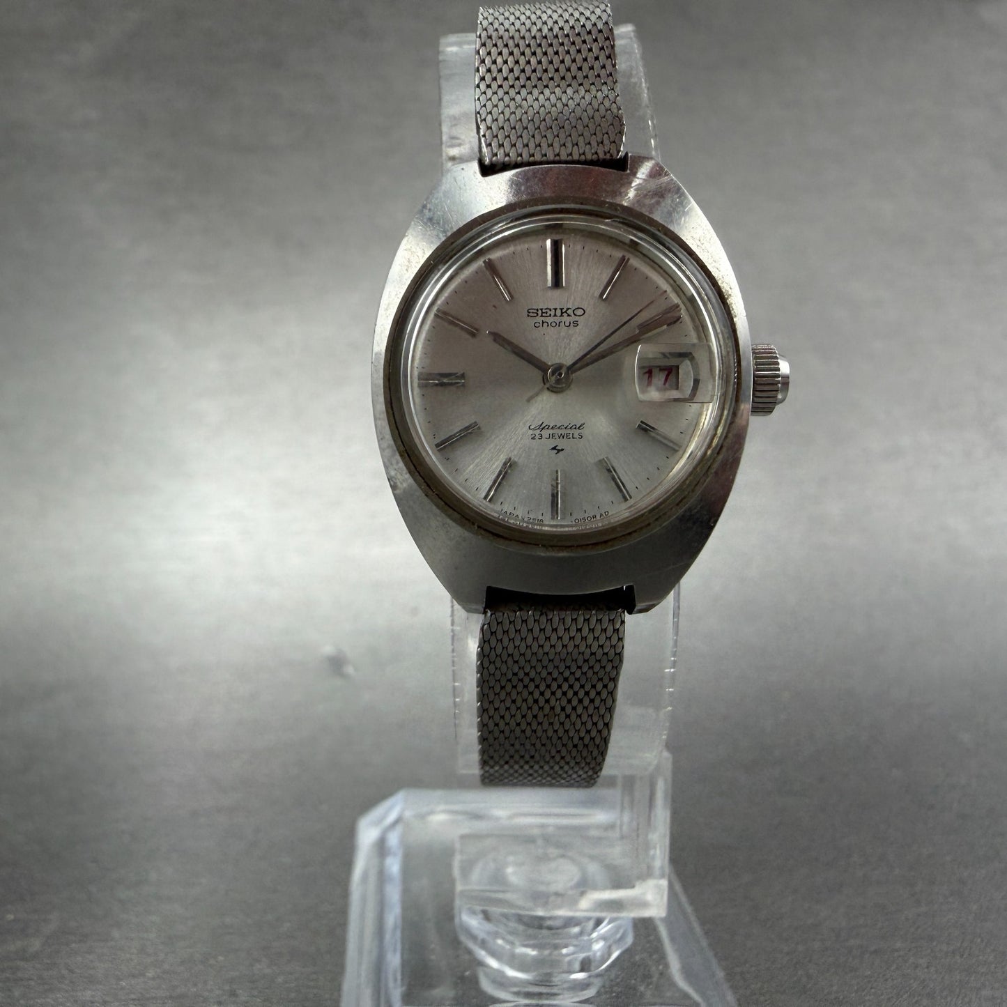 Seiko Chorus Special Watch Women 23mm Silver Dial Silver Tone Date 2518-0080 Run5