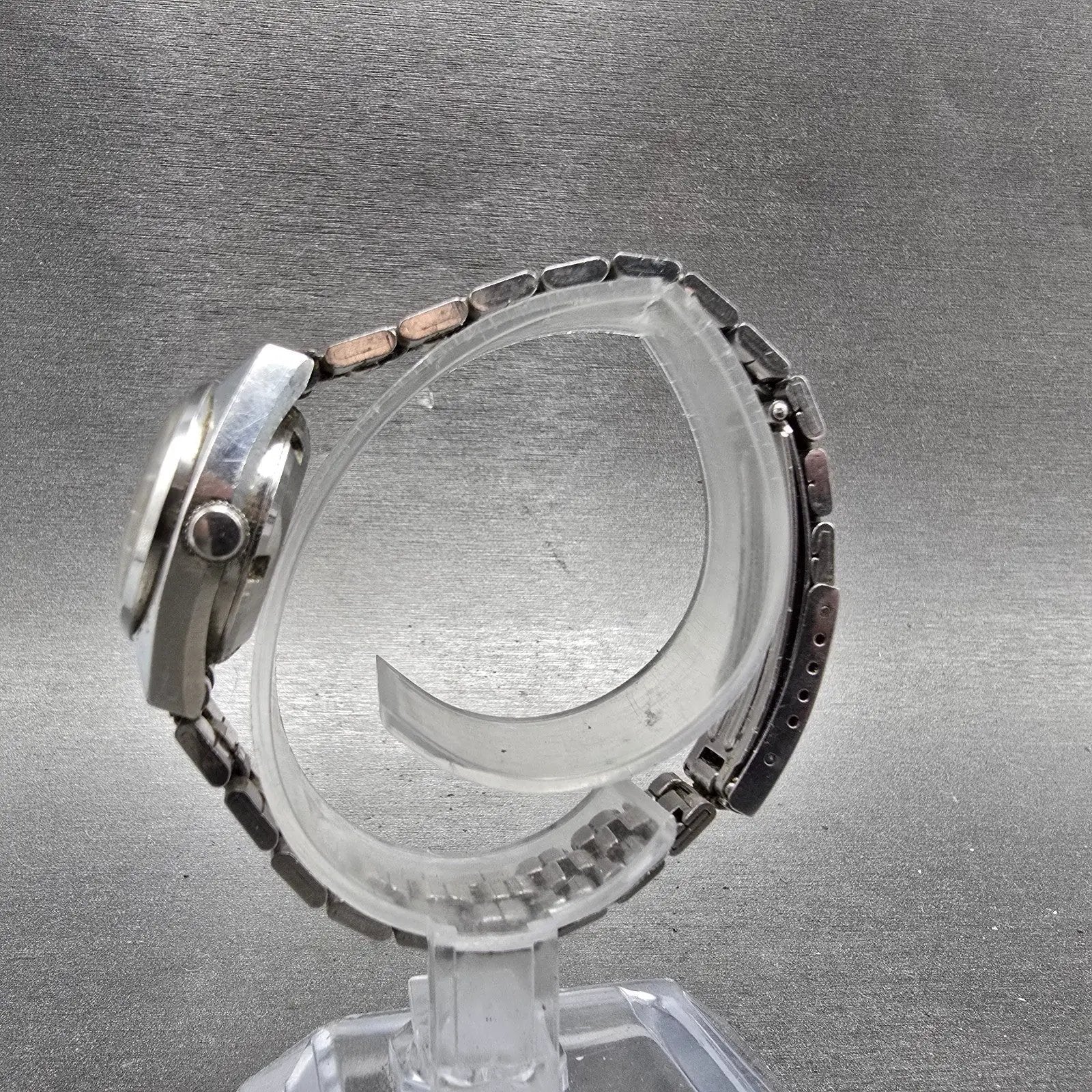 Seiko Automatic Watch Women 24mm Purple Dial Silver Tone Date 2205-0679 Runs VTG7