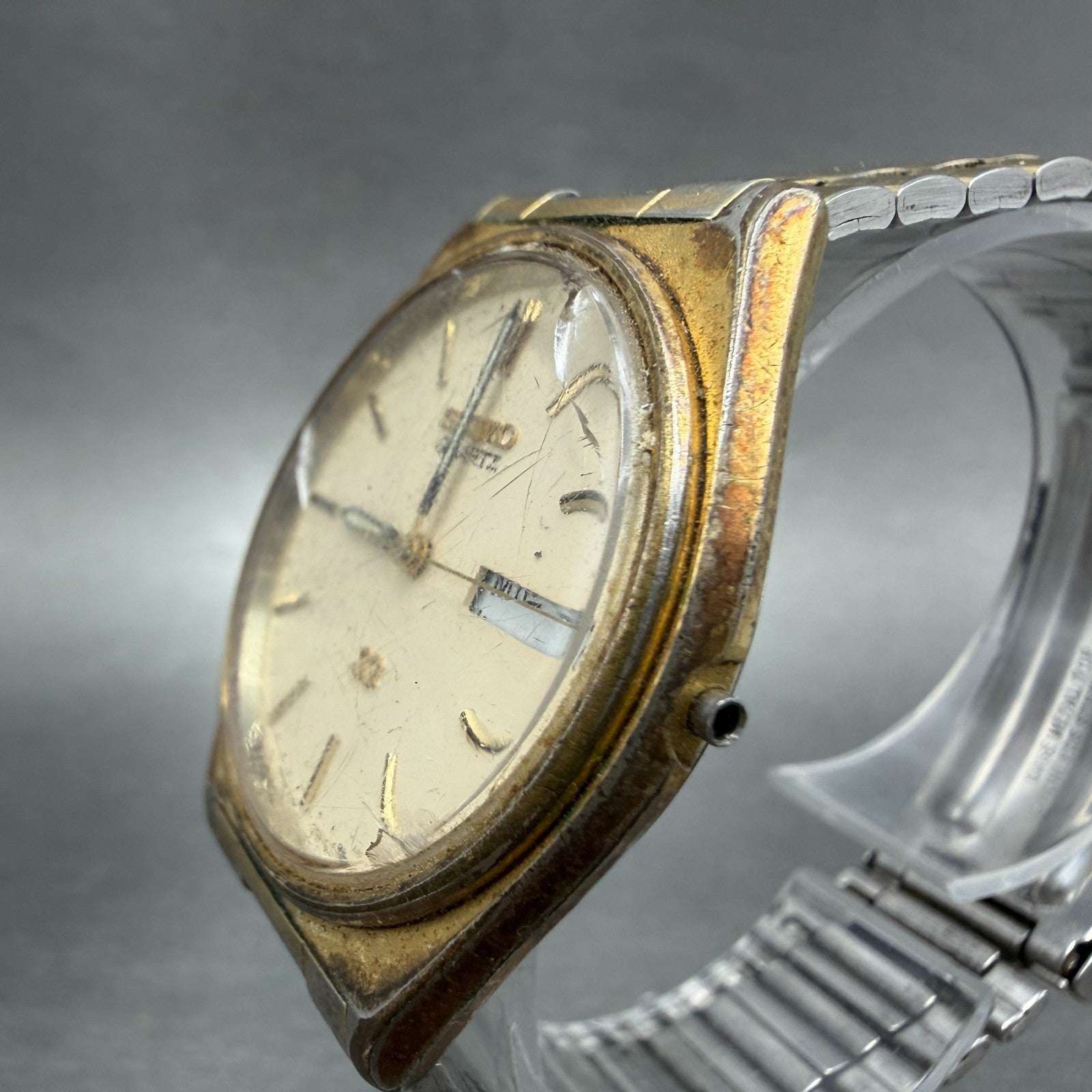 Seiko SQ Watch Men 35mm Cream Dial Gold Tone Daydate Round 8123-7239 PARTS VTG3