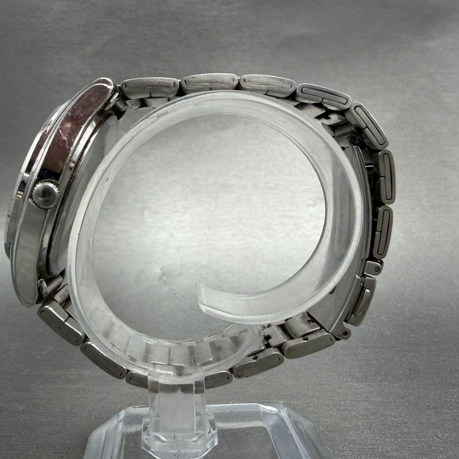 Seiko Alba Solar Watch Men 36mm Silver Dial Silver Tone Daydate V158-0AX0 Runs6