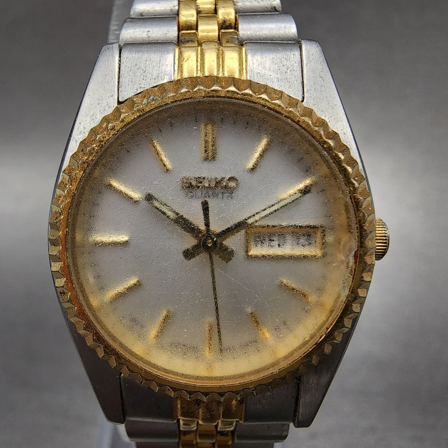 Seiko Watch Women 24mm White Dial Two Tone Daydate Round 7n830049 New BatteryAB1