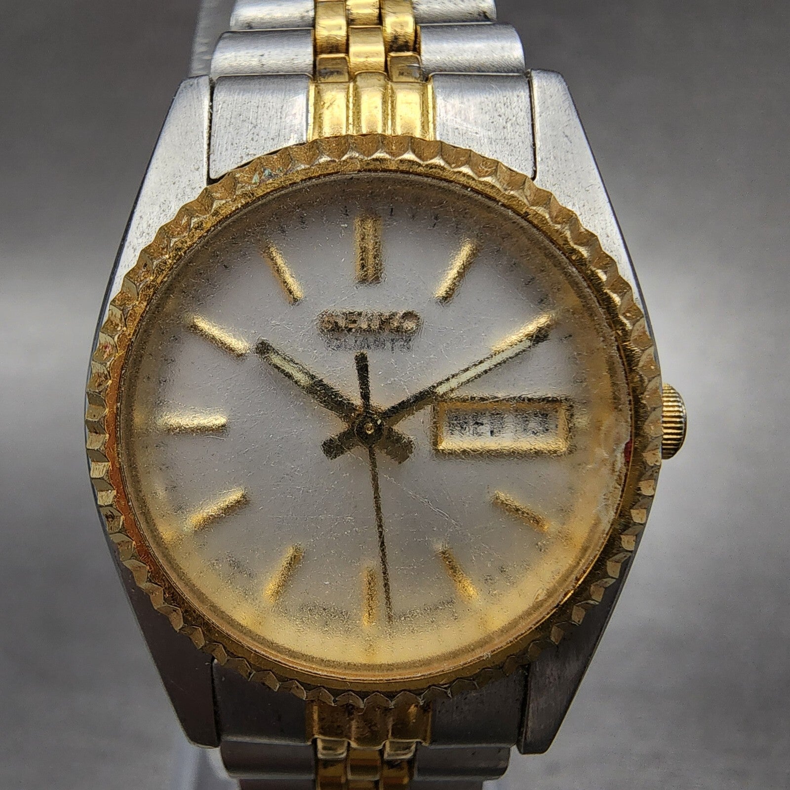 Seiko Watch Women 24mm White Dial Two Tone Daydate Round 7n830049 New BatteryAB1