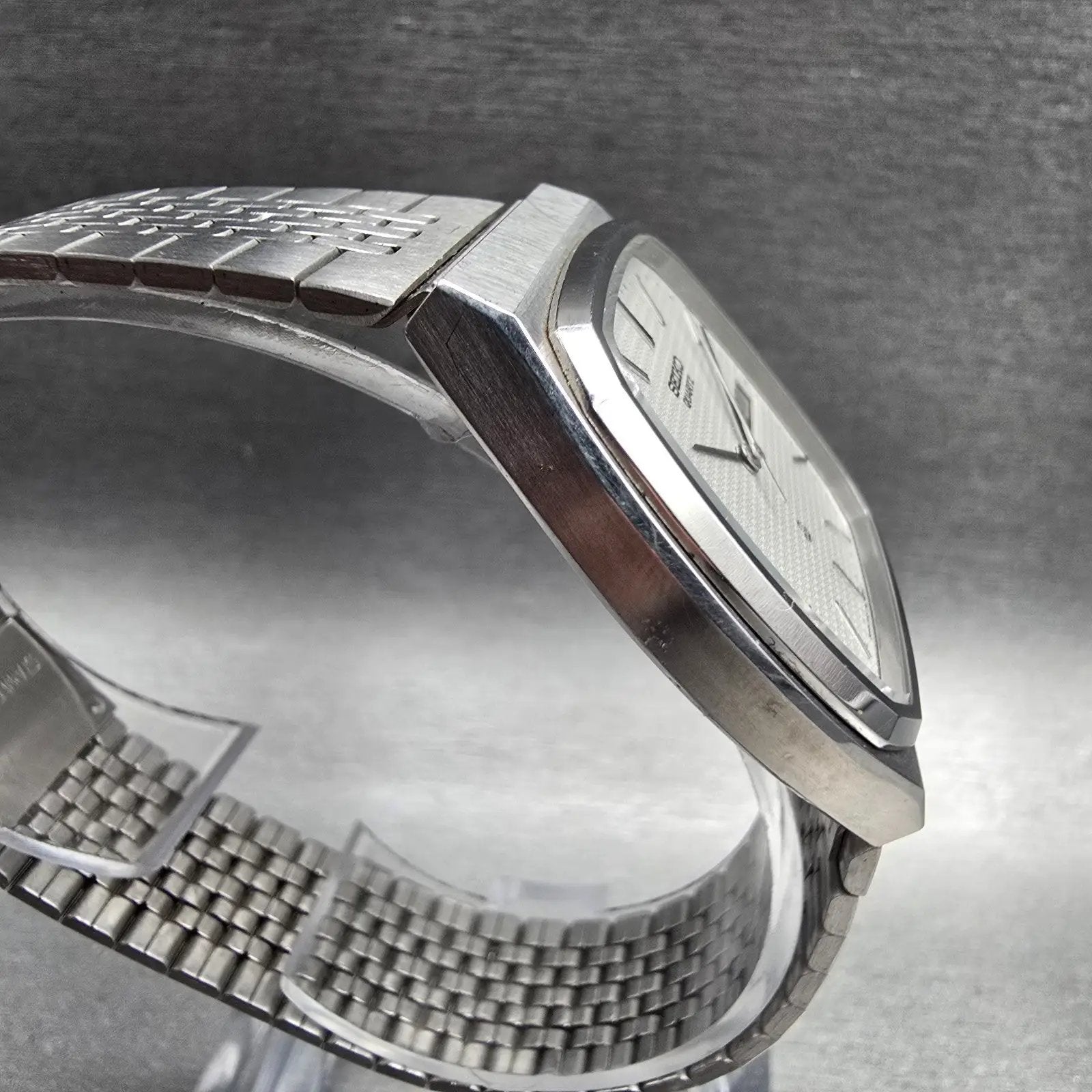 Seiko Watch Men 32mm Silver Dial Silver Tone Daydate Rectangle 5933-5040 New Bat3