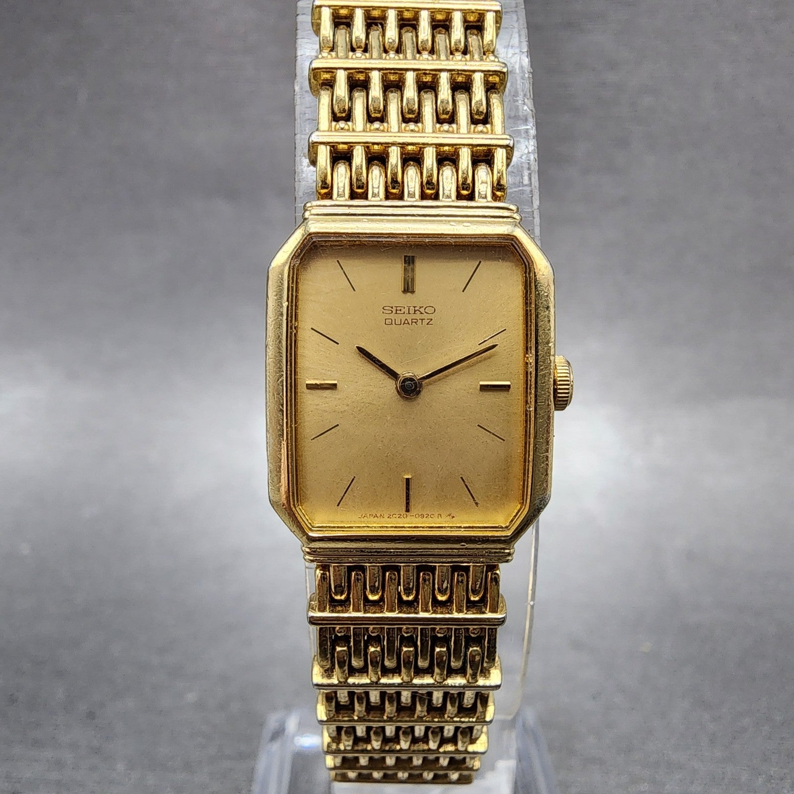 Seiko Tank Watch Women 16mm Champagne Dial Gold Tone 2c205449 New Battery0