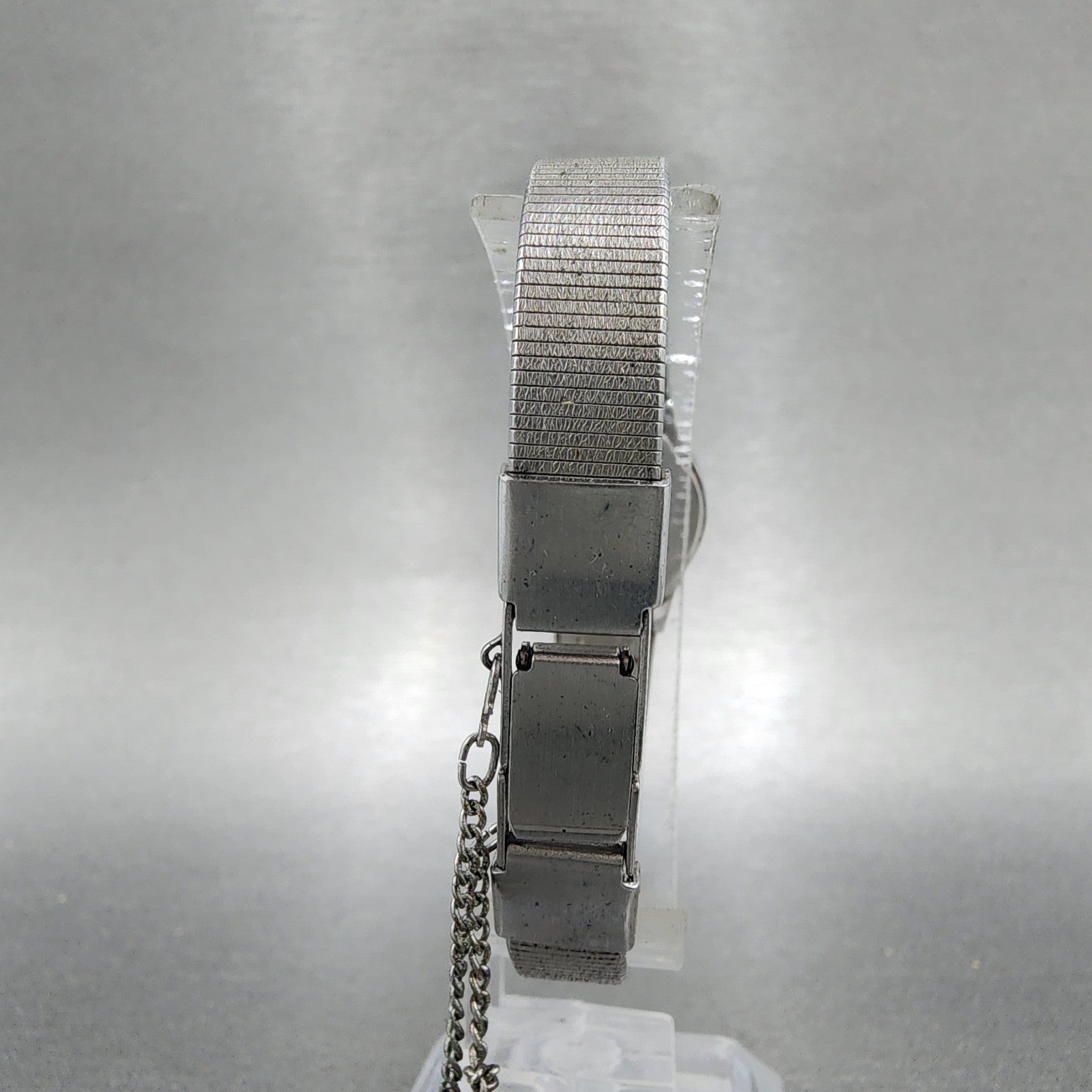 Seiko Watch Women 18mm Silver Dial Silver Tone Round 2y000019 New Battery7