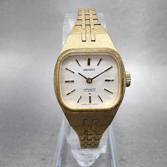 Seiko Special Watch Women 20mm Silver Dial Gold Tone Manual 11403240 Runs0