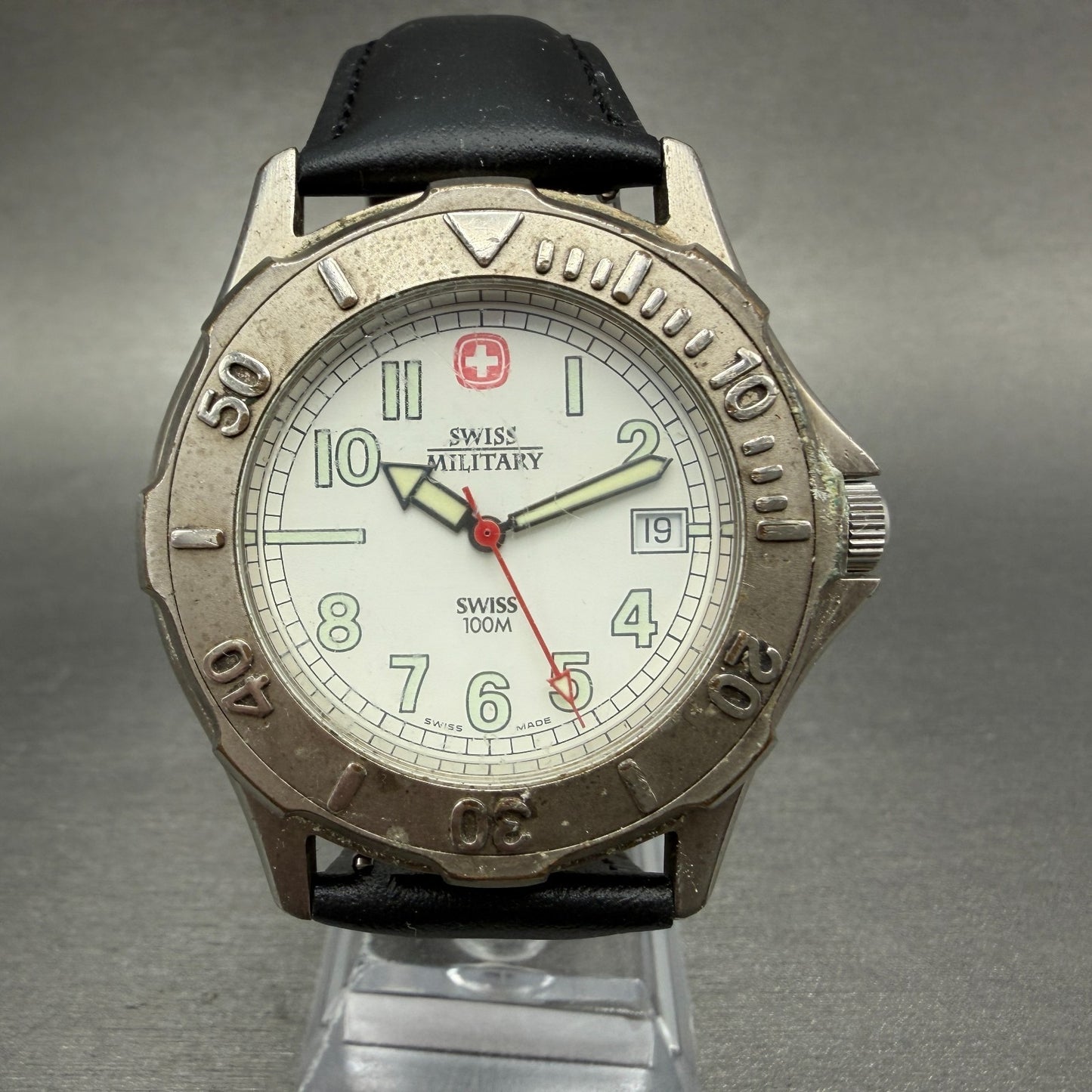 Wenger Swiss Military Dive Watch Men 42mm White Dial Silver Tone Date New Batt0