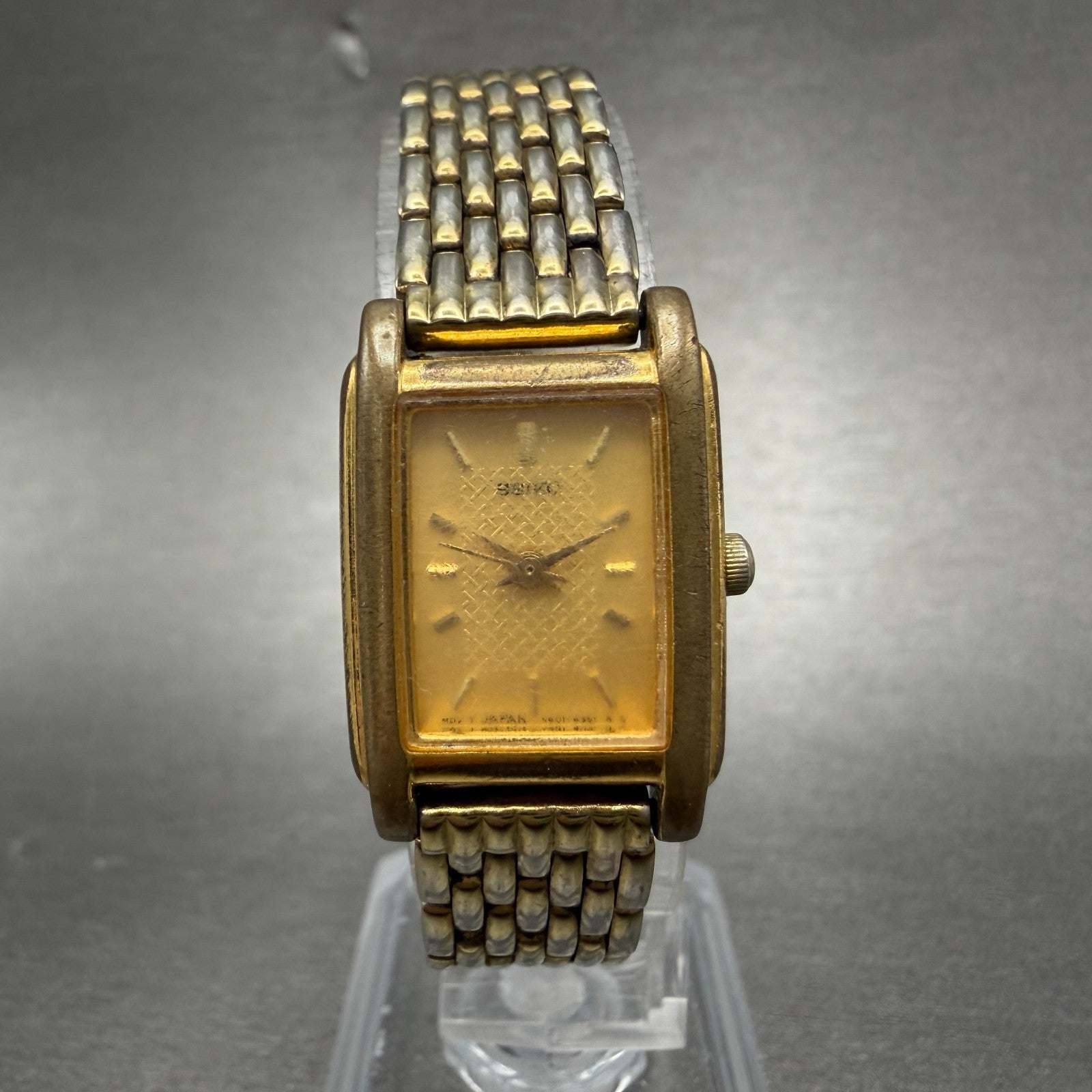 Seiko Tank Watch Women 18mm Champagne Dial Gold Tone V401-5650 New Battery VB0