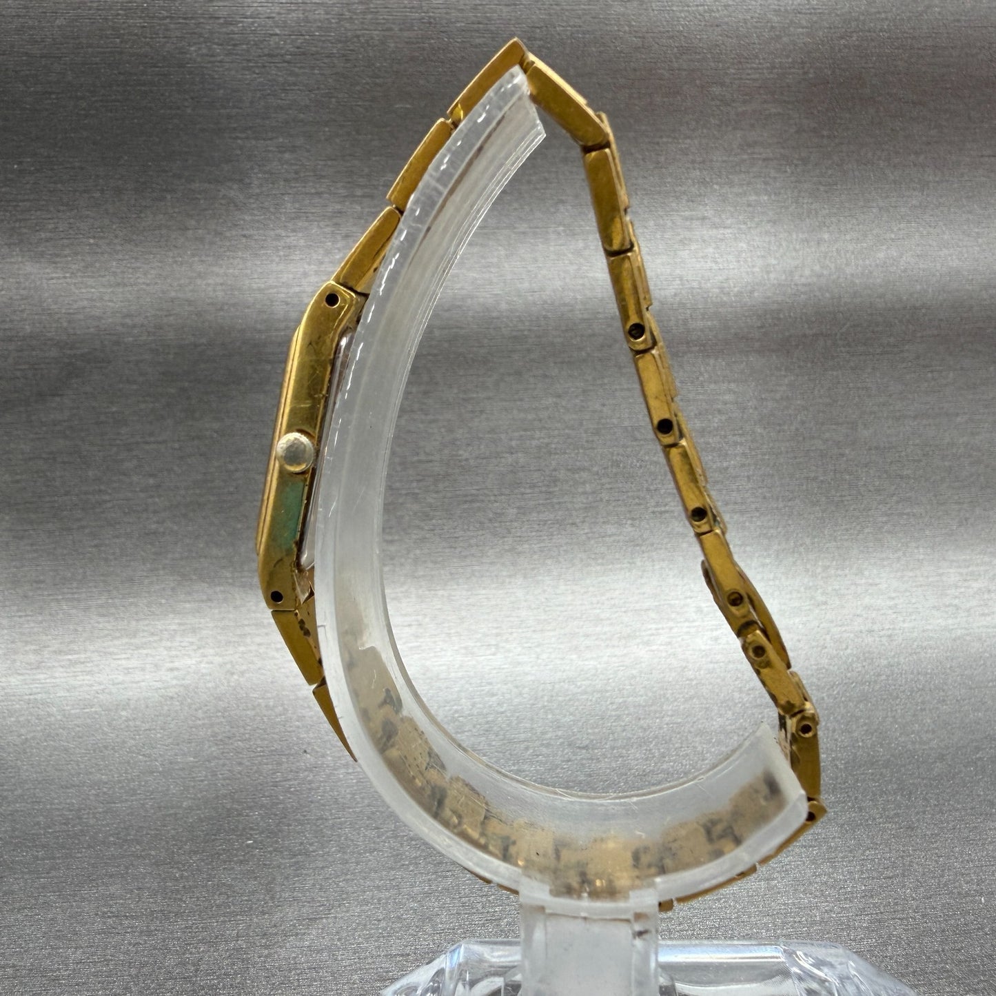Seiko Tank Watch Women 13mm Champagne Dial Gold Tone Rectangle 2e20-7479 NewBat36