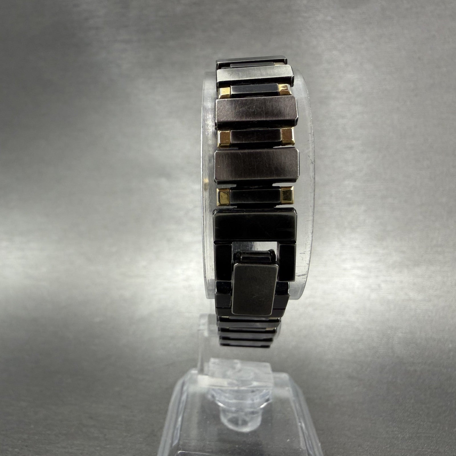 Seiko Tank Watch Women 14mm Black Dial Black & Gold Tone 2E20-5590 New Battery A7