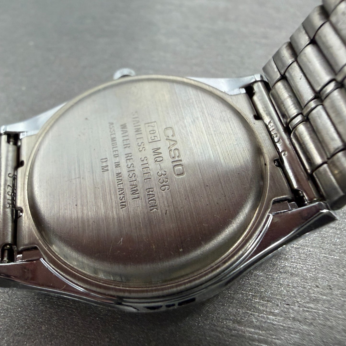 Casio MQ-336 Watch Men 33mm White Dial Silver Tone Round New Battery Vintage ABC9