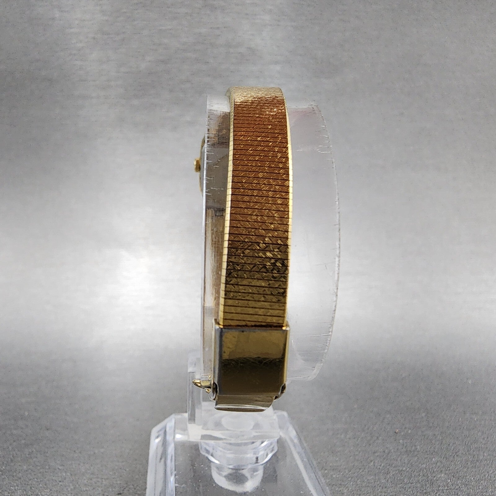 VTG Seiko Watch Women 16mm Black Dial Gold Tone Rectangle 2C205770 New Battery8