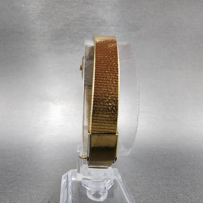 VTG Seiko Watch Women 16mm Black Dial Gold Tone Rectangle 2C205770 New Battery8