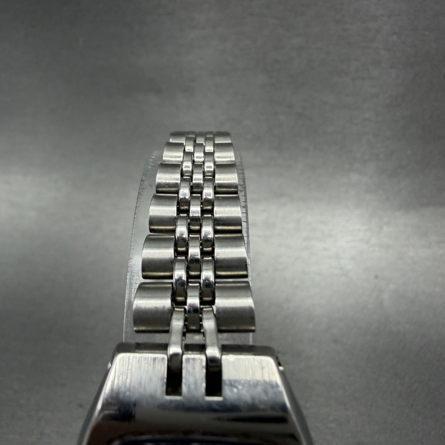 Seiko SQ Watch Women 25mm Blue Dial Silver Tone Daydate 43265029 New Battery4