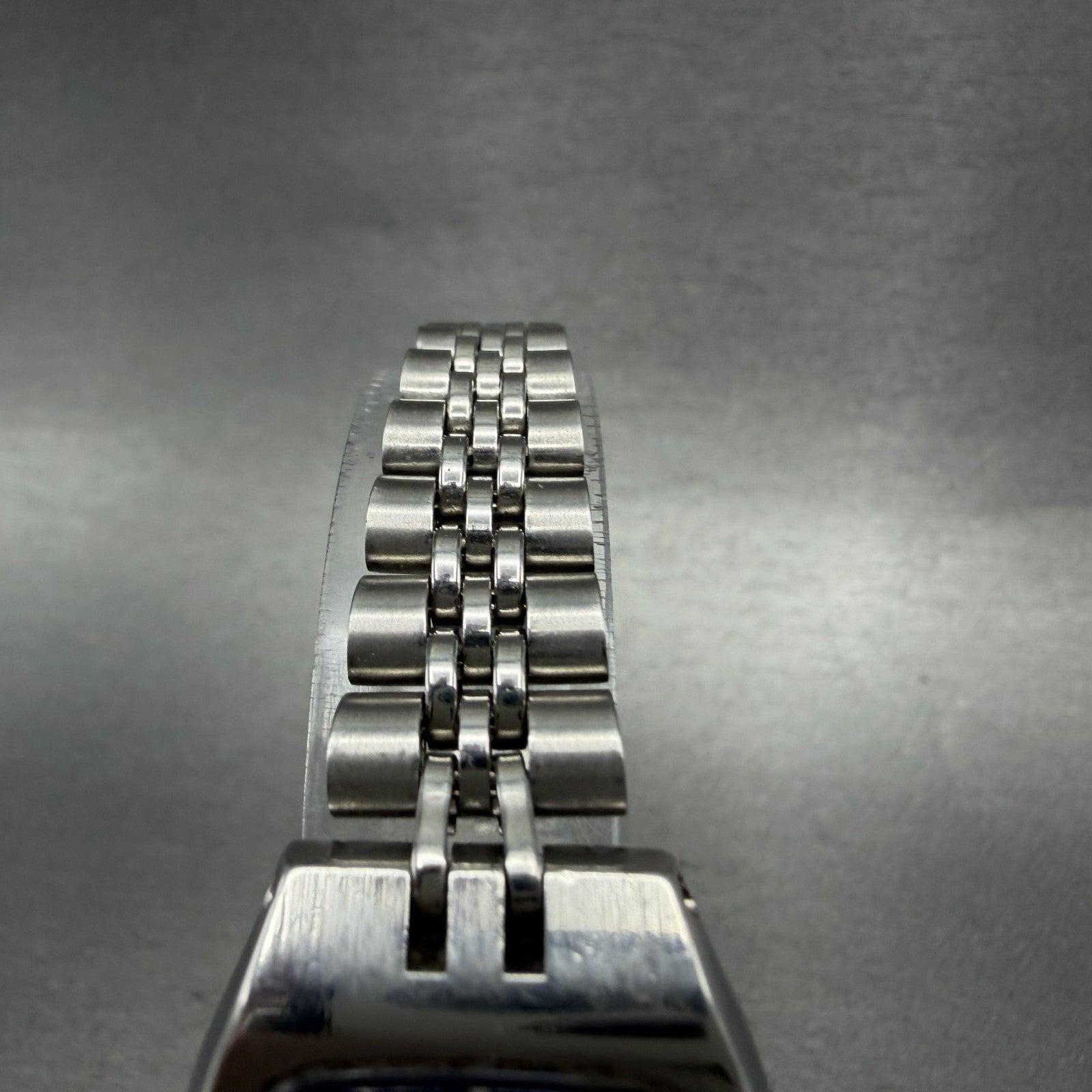 Seiko SQ Watch Women 25mm Blue Dial Silver Tone Daydate 43265029 New Battery4
