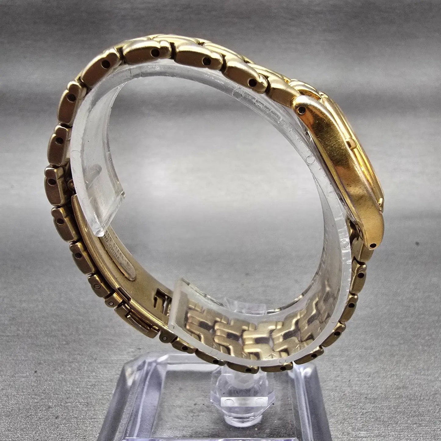 Seiko Watch Women 26mm Champagne Dial Gold Tone Date Round 7N82-0599 New Battery8