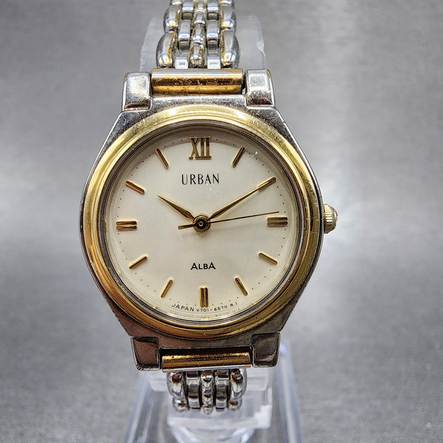 Seiko Alba Urban Watch Women 24mm Silver Dial Two Tone V7016460 New Battery0