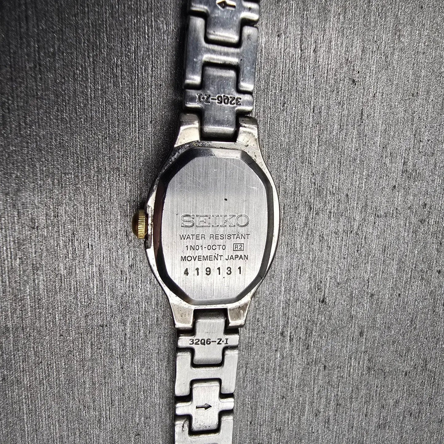 Seiko Watch Women 16mm Blue Dial Silver Tone Oval 1N01-0CT0 New Battery VintageL10