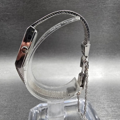 Seiko Watch Women 13mm Silver Dial Silver Tone Oval 1320-5009 New Battery6