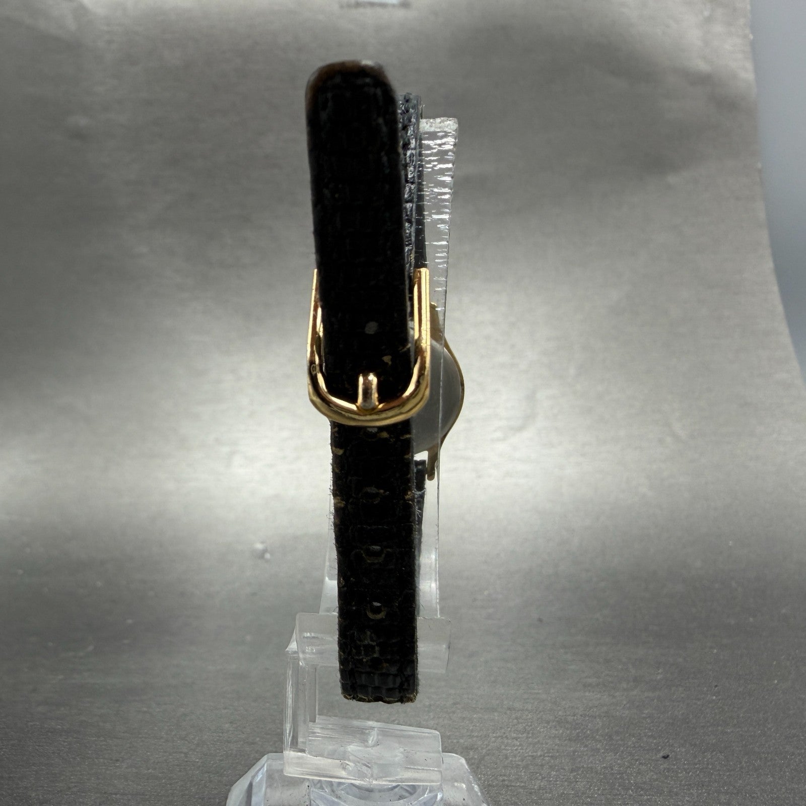 Seiko Watch Women 20mm Black Dial Gold Tone Round Vintage 2y01-0a10 New Battery7