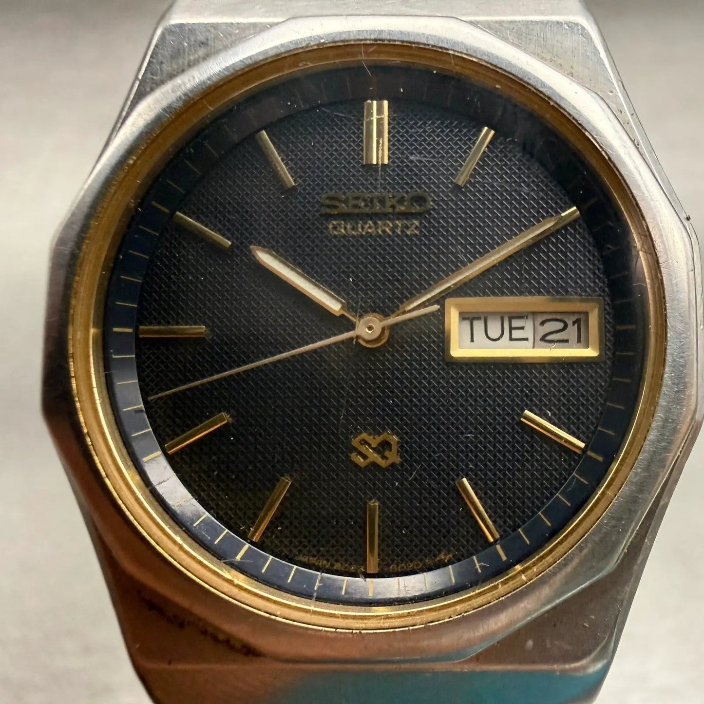 Seiko Watch Men 33mm Gray Dial Silver Tone Round 8C23-6059 New Battery VTG1