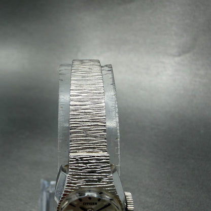 Citizen Watch Women 16mm Silver Dial Silver Tone Manual Rectangle 4-672917 Runs4