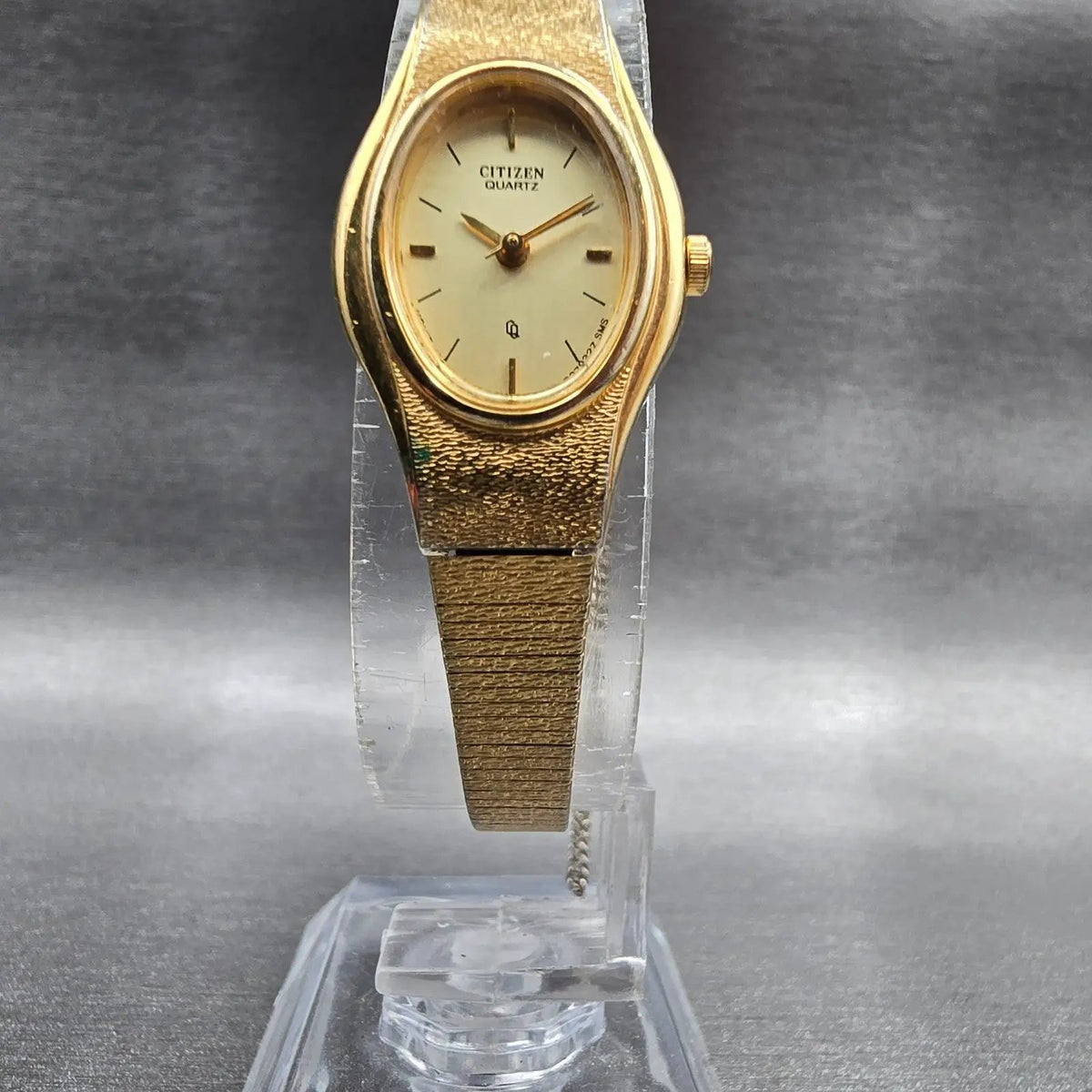 Citizen CQ Watch Women 17mm Champagne Dial Gold 5930-S10387 New Battery JP35