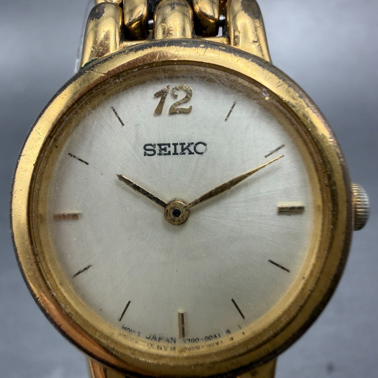 Seiko Watch Women 24mm Cream Dial Gold  Tone Round V700-6389 New Battery1