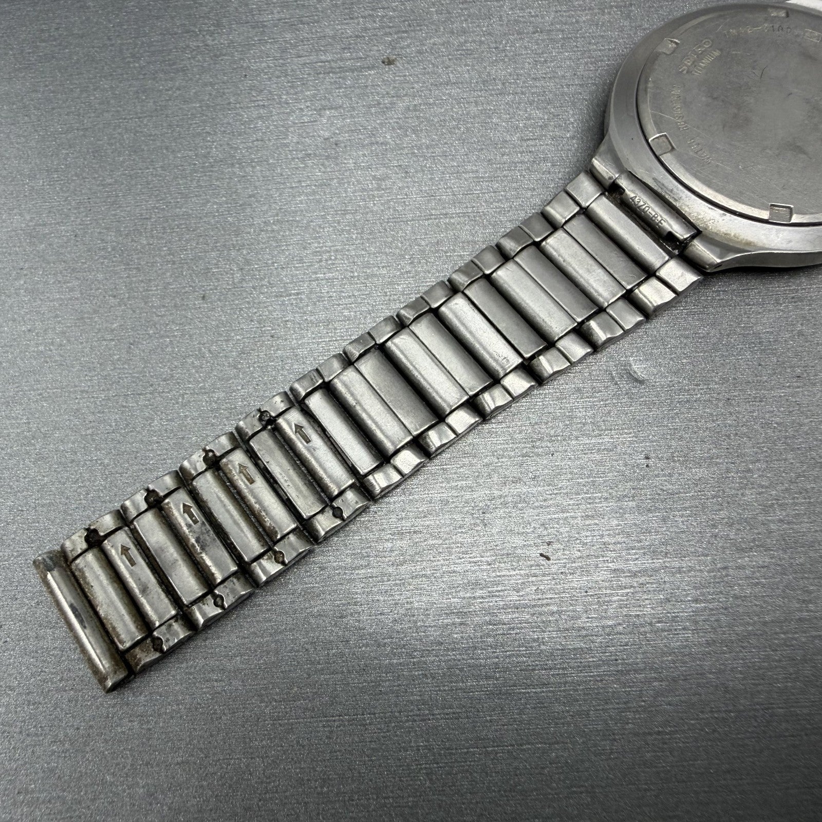 Seiko Watch Men 37mm Blue Dial Titanium Date Round Bracelet 7N428109 PARTS11