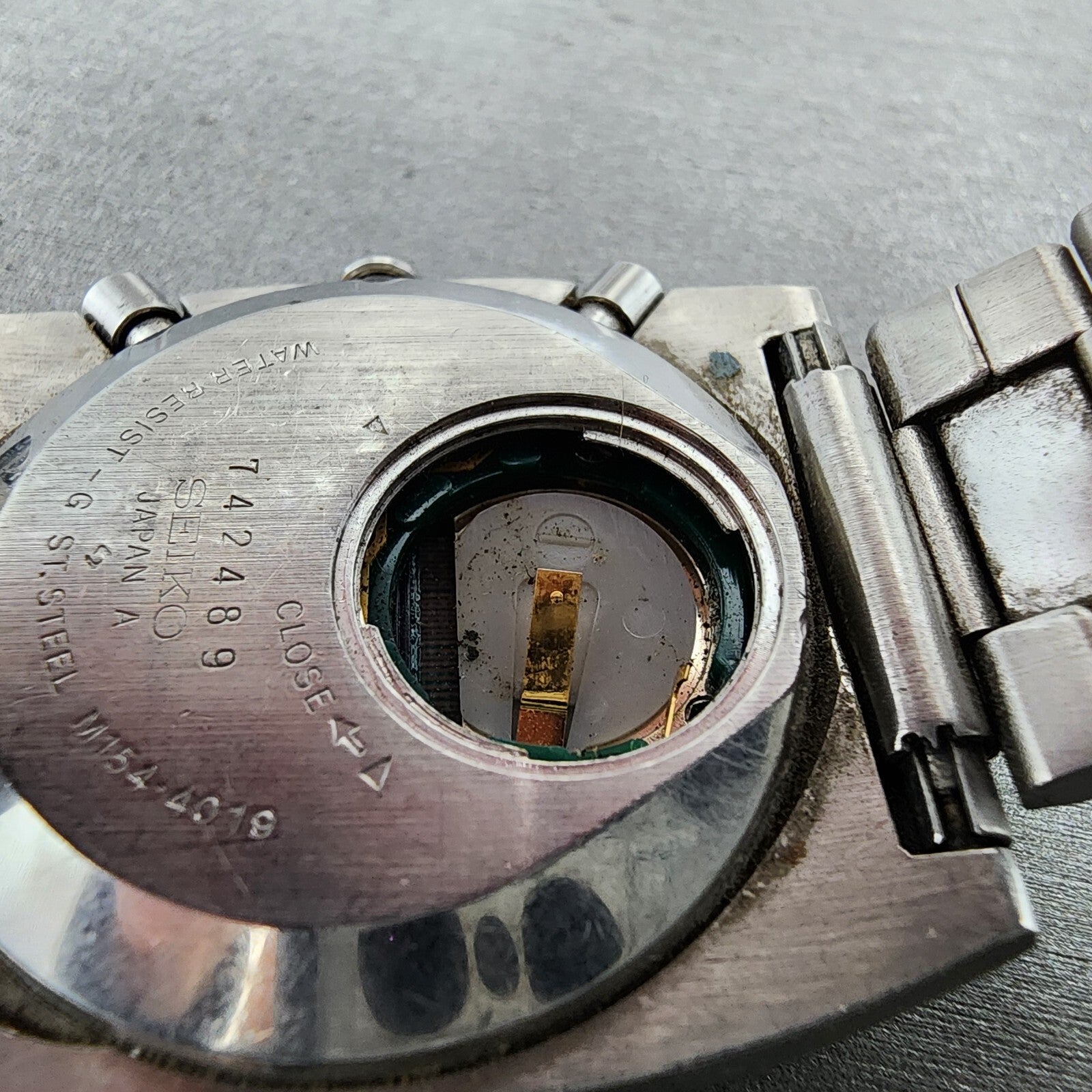 Seiko Digital Watch Men 34mm LCD Silver Tone Rectangle M1544019 PARTS10
