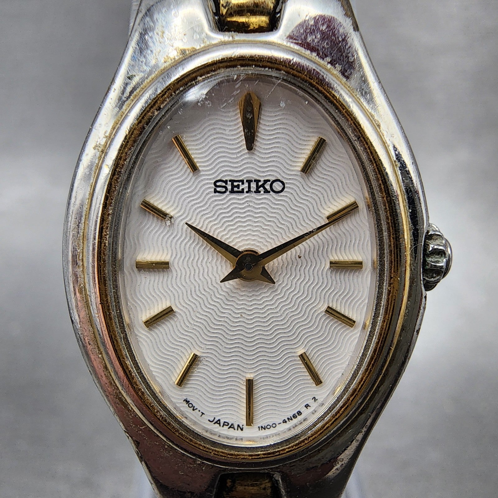 Seiko Watch Women 20mm White Dial Two Tone Oval 1n006F80 New Battery Vintage1