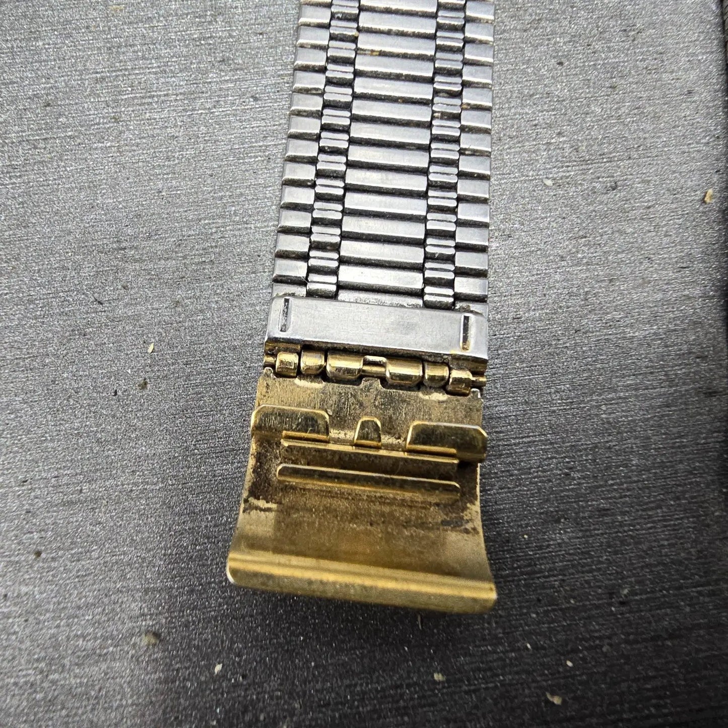 Seiko Bracelet 18mm Stainless Steel Gold Tone Tri Folding Clasp VTG Japan G101611