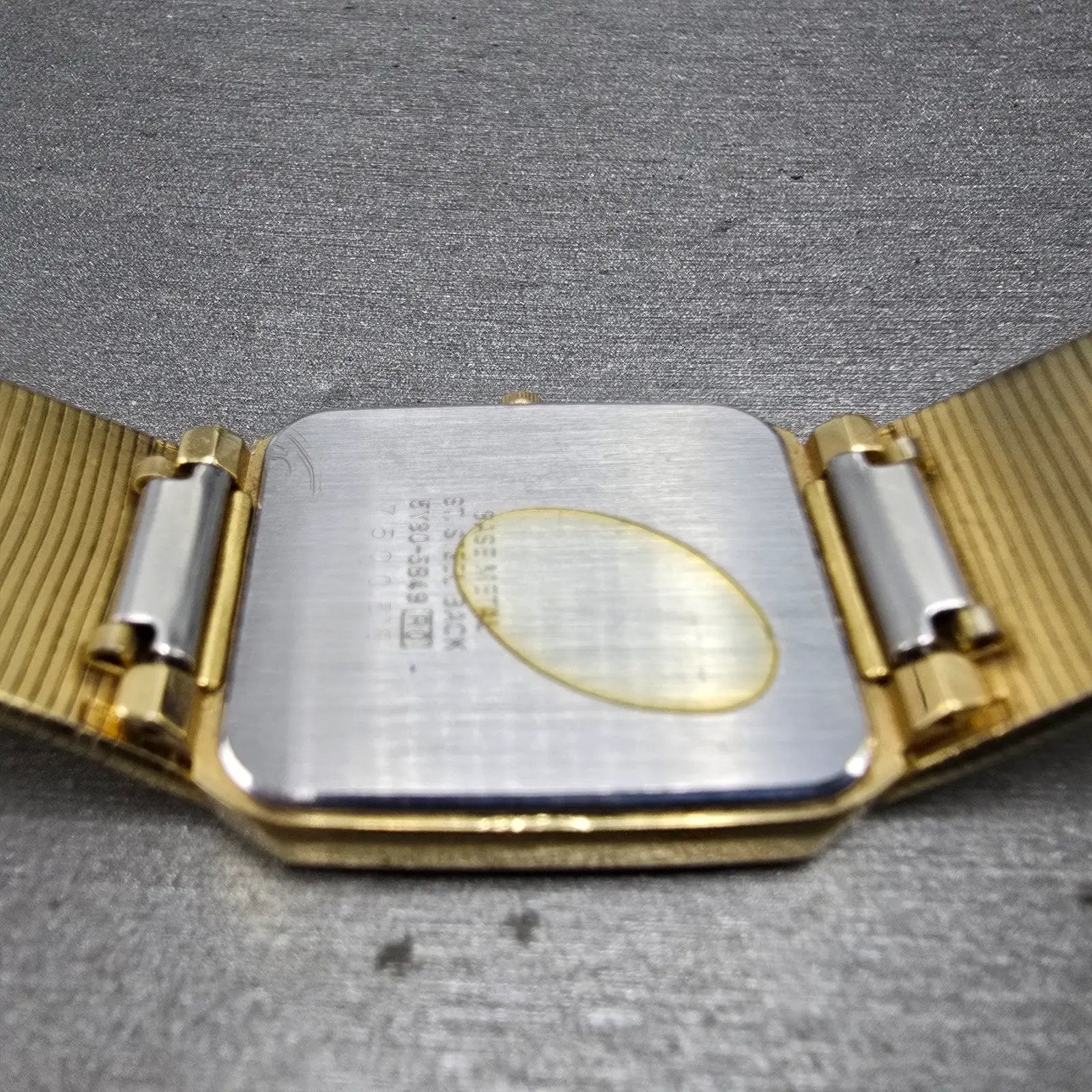 Seiko Tank Watch Men 25mm Champagne Dial Gold Tone Rectangle 5Y30-5B49 PARTS13
