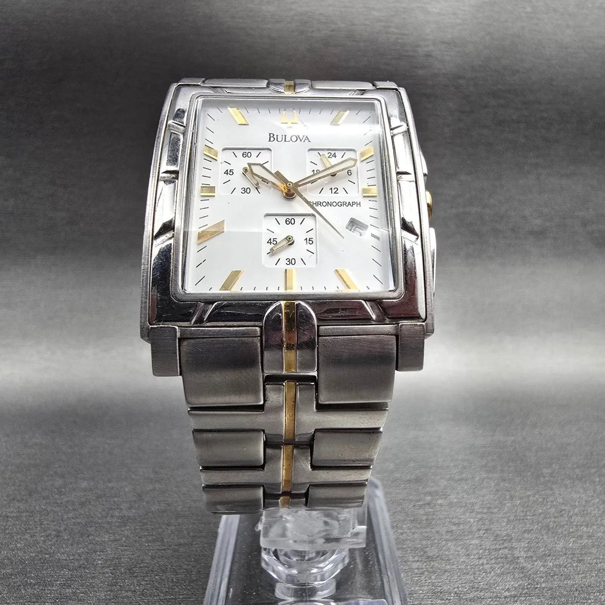 Bulova Chronograph Watch Men 32mm White Dial Two Tone Date 98H28 New Battery5